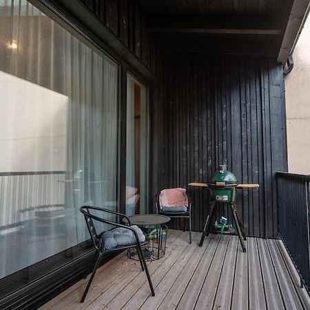 3 Storey Apartment With A Character And A Terrace Riga Eksteriør bilde