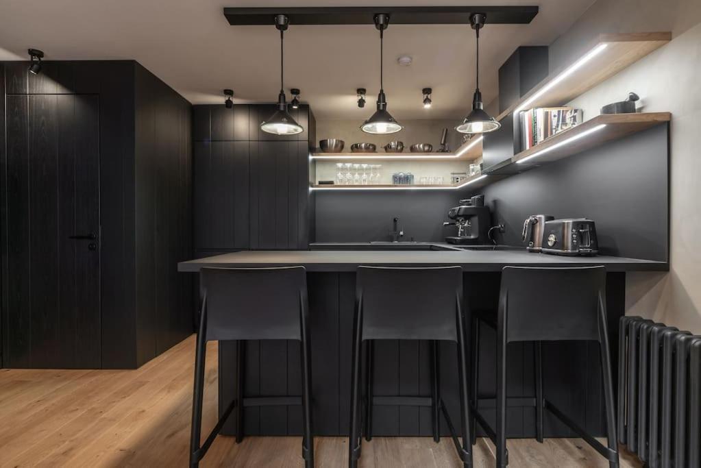 3 Storey Apartment With A Character And A Terrace Riga Eksteriør bilde