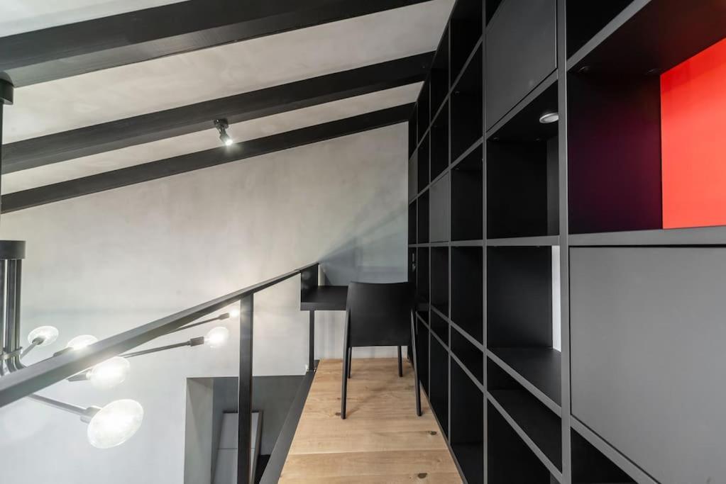 3 Storey Apartment With A Character And A Terrace Riga Eksteriør bilde
